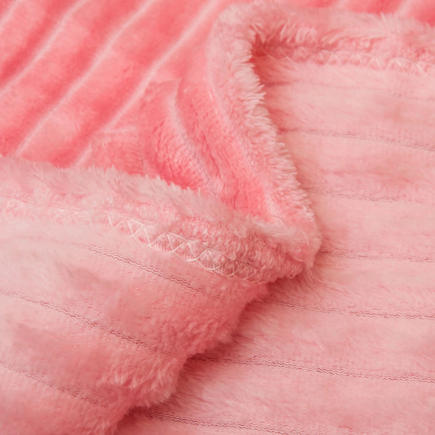 Soft Lightweight Fuzzy Luxury Blanket