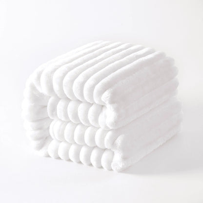 Soft Lightweight Fuzzy Luxury Blanket